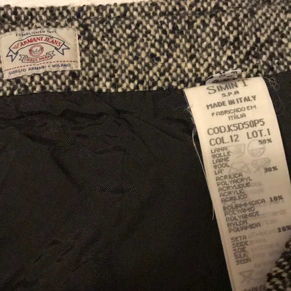 Georgio Armani skirt - Picture 3 of 7